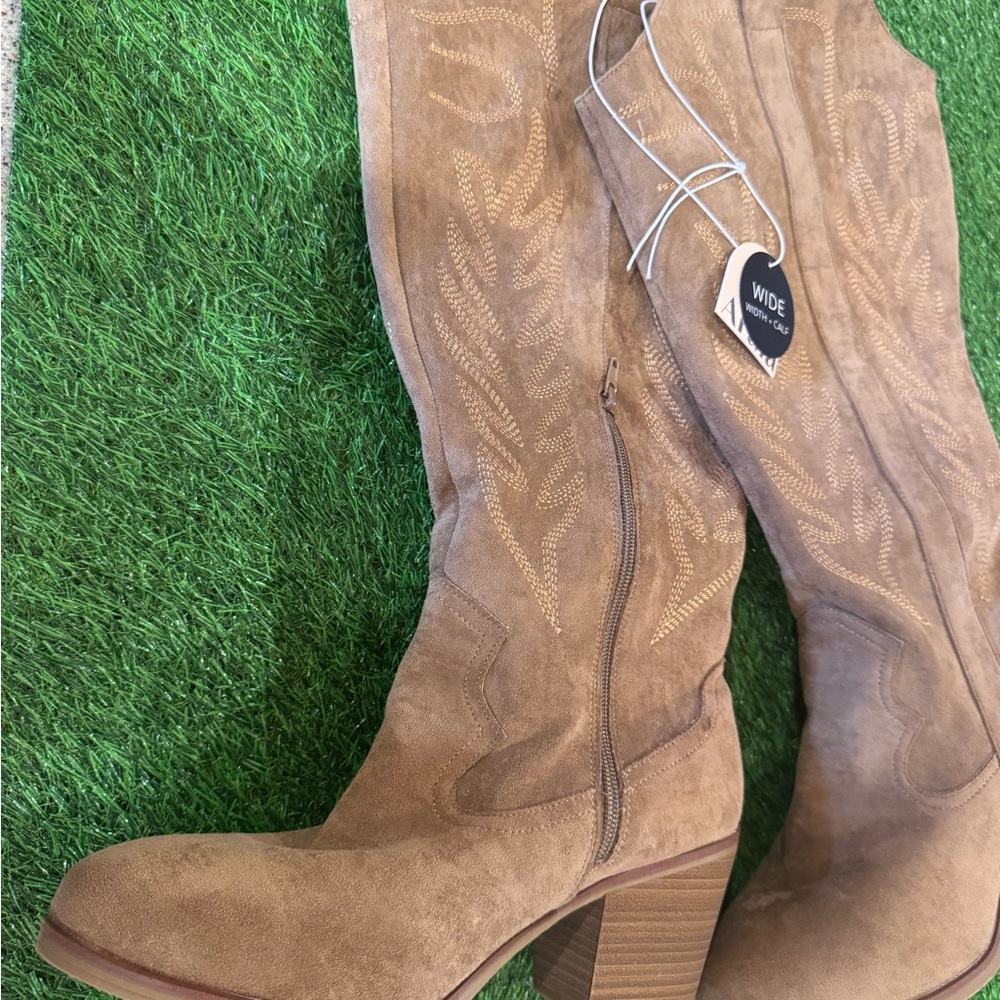 ARULA Brown Suede Western Boots - Picture 2 of 6
